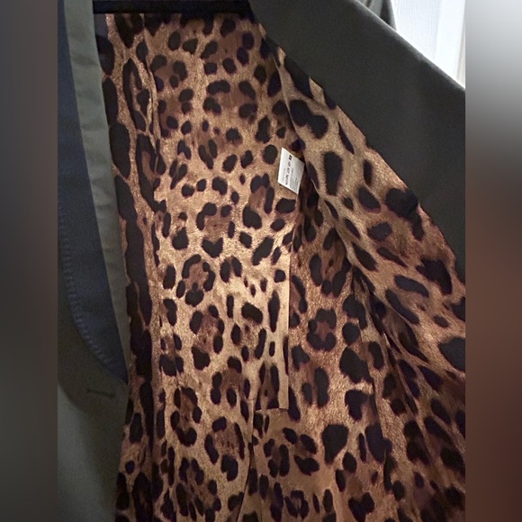 Dolce & Gabbana Leopard Print Lined Blazer in Olive - Picture 2 of 7